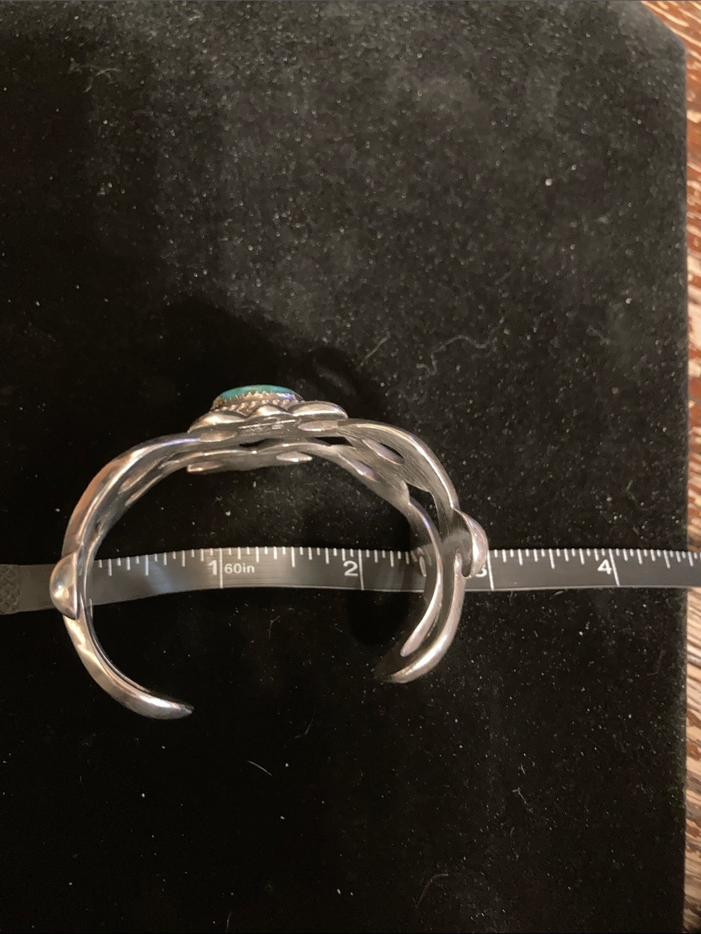Wilson Begay sand cast turquoise cuff bracelet antique - Picture 6 of 6